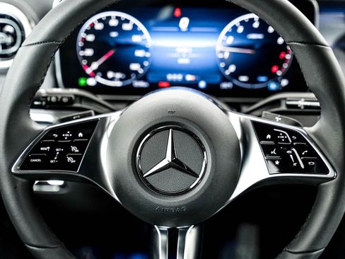Certified 2026 Mercedes-Benz GLC 300 image 12