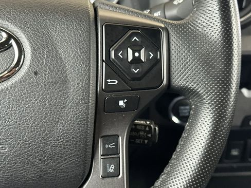 Used 2022 Toyota Tacoma TRD Sport image 26