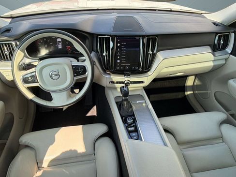 Used 2019 Volvo XC60 T5 Inscription w/ Protection Package FWD image 15