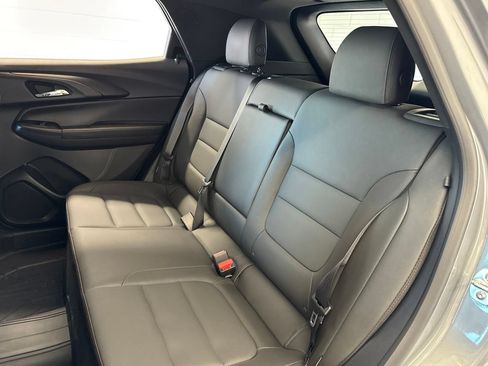 Used 2025 Chevrolet TrailBlazer RS AWD/4WD image 37