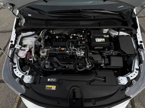 Used 2025 Toyota Corolla LE image 31