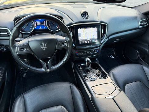 Used 2018 Maserati Ghibli image 27