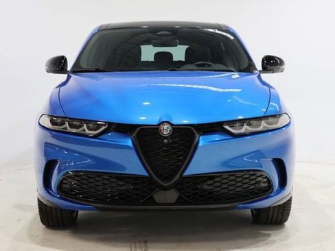 Used 2024 Alfa Romeo Tonale Veloce AWD/4WD image 2