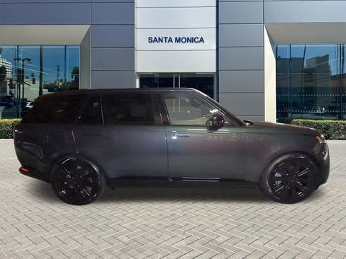 New 2026 Land Rover Range Rover Long Wheelbase SE AWD/4WD image 6