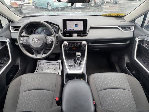 Used 2025 Toyota RAV4 XLE AWD/4WD image 11