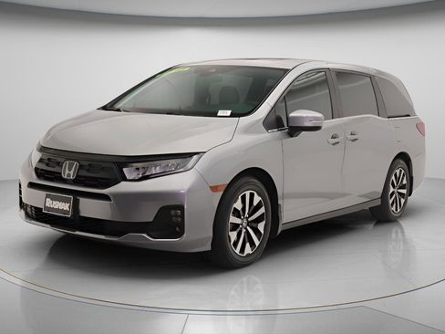 Used 2025 Honda Odyssey EX-L image 3