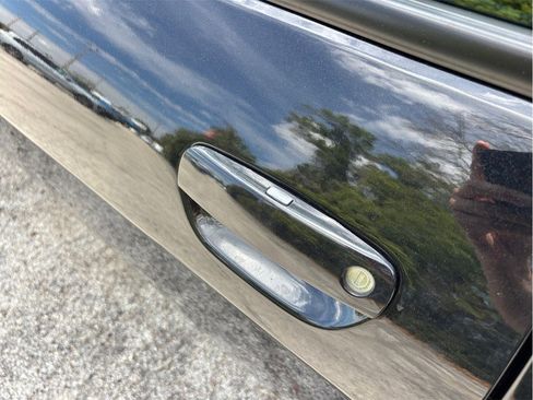 Used 2015 Dodge Challenger SRT Hellcat RWD image 17