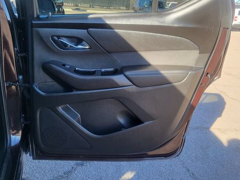 Used 2023 Chevrolet Traverse High Country FWD image 20