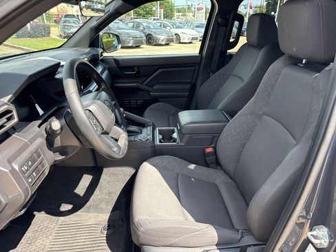 Used 2025 Toyota Tacoma SR5 image 8