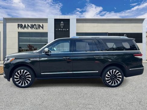 Certified 2024 Lincoln Navigator L Black Label AWD/4WD image 4
