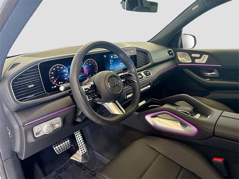 Certified 2025 Mercedes-Benz GLS 450 4MATIC image 9
