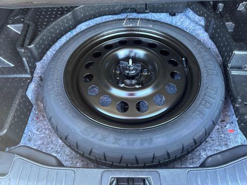 Used 2024 Ford Escape ST-Line image 27