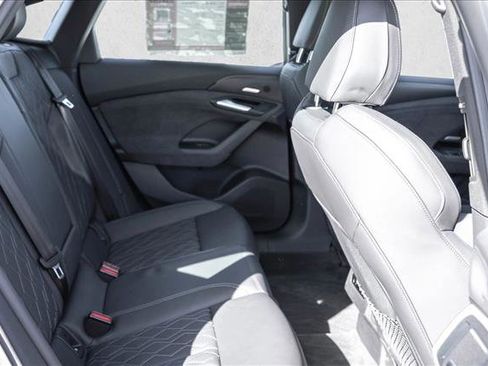 Used 2025 Audi S6 e-tron Premium Plus w/ Premium Plus image 28