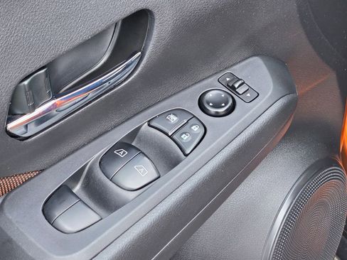 Used 2023 Nissan Kicks SR w/ Interior Electronics Package image 29