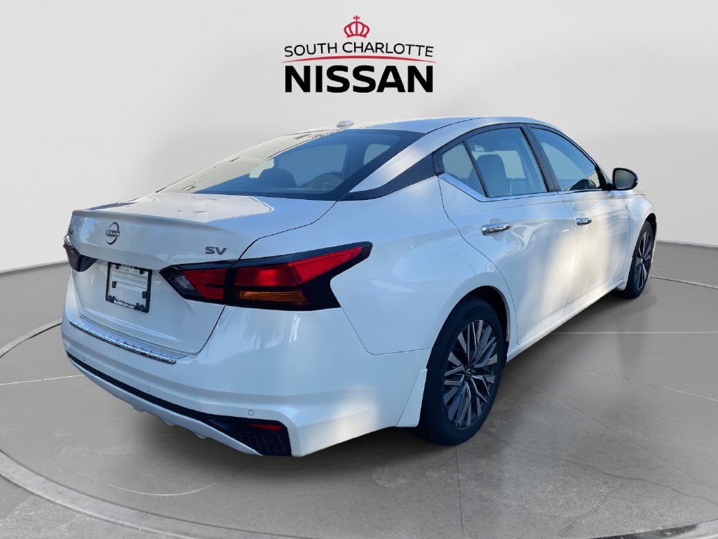 Used 2023 Nissan Altima 2.5 SV FWD image 6