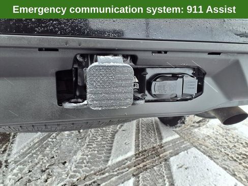 Used 2025 Ford Expedition Active image 38