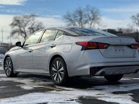 Used 2020 Nissan Altima 2.5 SL FWD image 5