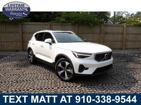 New 2025 Volvo XC40 B5 Plus w/ Protection Package Premier image 1