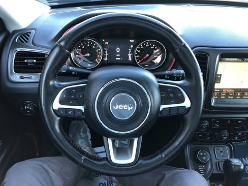 Used 2018 Jeep Compass Trailhawk w/ Leather Interior Group image 15