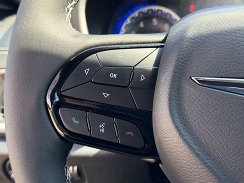 New 2026 Chrysler Pacifica Select image 18