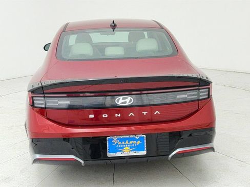 Used 2025 Hyundai Sonata SEL FWD image 6