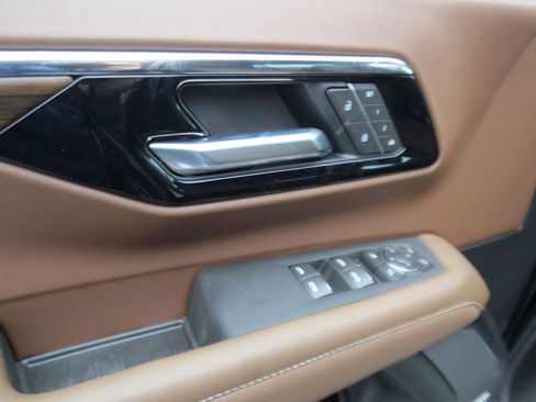 New 2026 Chevrolet Tahoe High Country image 17