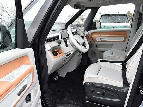 New 2025 Volkswagen ID. Buzz Pro S Plus image 7