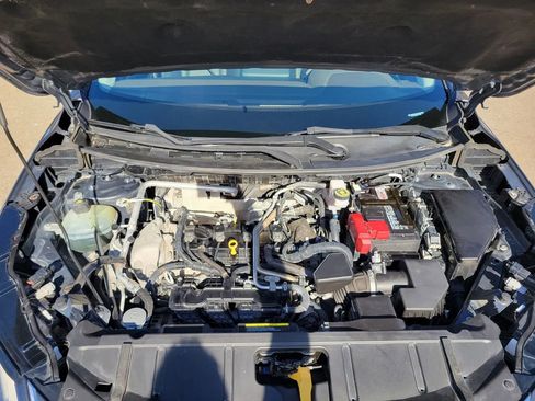 Used 2021 Nissan Rogue SV image 16