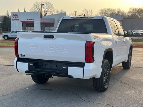 New 2025 Toyota Tundra SR5 w/ SR5 Convenience Package image 7