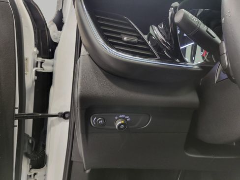 Used 2023 Buick Envision Essence AWD/4WD image 11