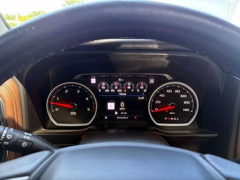 Used 2021 Chevrolet Silverado 3500 High Country AWD/4WD image 29