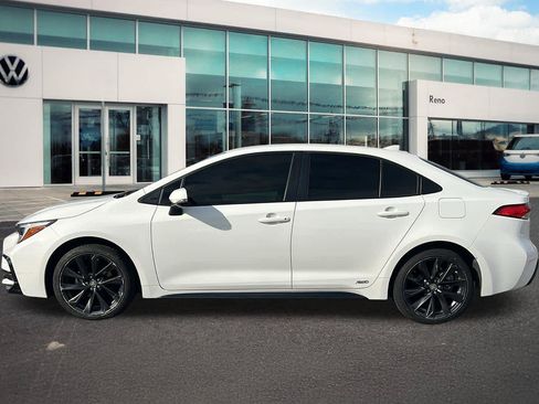 Used 2024 Toyota Corolla SE AWD/4WD image 8