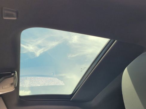 Used 2026 BMW 430i Coupe w/ M Sport Package image 18