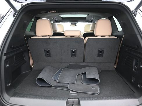 Used 2025 Buick Enclave Preferred w/ Power Package image 32