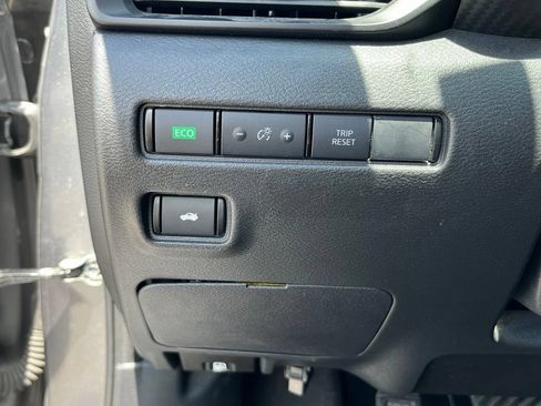 Used 2024 Nissan Sentra S FWD image 12
