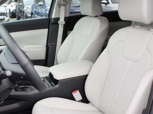 New 2026 Kia Sorento S w/ S Panoramic Sunroof Package image 21