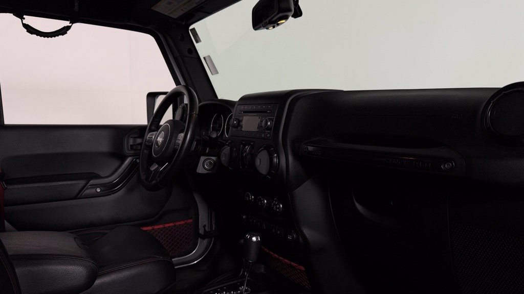 Used 2017 Jeep Wrangler Unlimited Rubicon AWD/4WD image 29