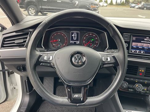 Used 2019 Volkswagen Jetta R-Line w/ R-Line Cold Weather Package FWD image 15