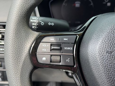 Used 2024 Honda Civic LX image 15