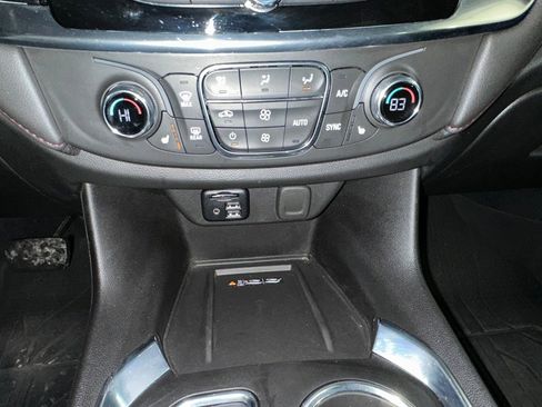 Certified 2023 Chevrolet Traverse RS w/ LPO, Floor Liner Package image 18