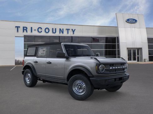 New 2025 Ford Bronco Base image 7