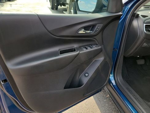 Used 2021 Chevrolet Equinox LT FWD image 23