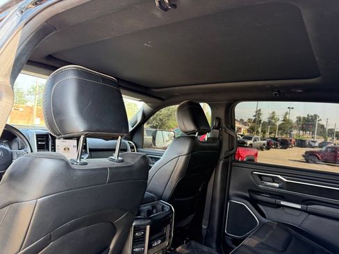Used 2023 RAM 1500 Laramie AWD/4WD image 24