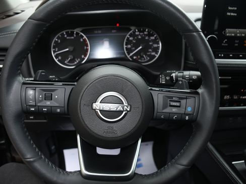 Used 2023 Nissan Rogue SL w/ SL Premium Package FWD image 14