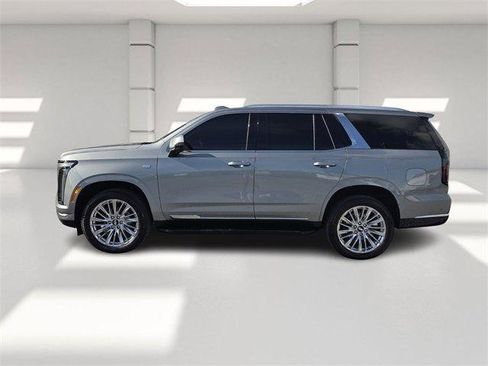 Certified 2025 Cadillac Escalade Premium Luxury image 2