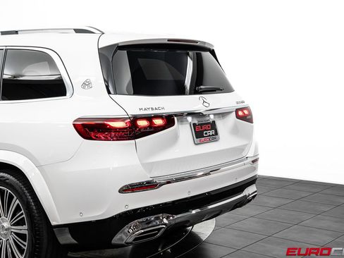 Used 2026 Mercedes-Benz Maybach GLS 600 4MATIC image 19