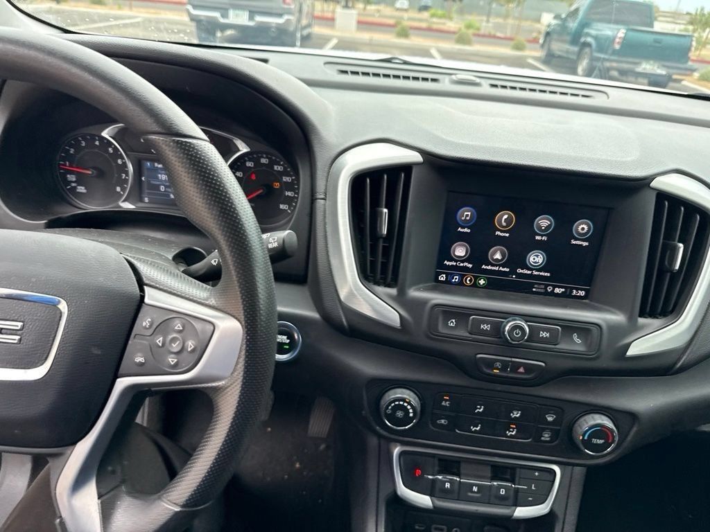 Used 2024 GMC Terrain SLE FWD image 8