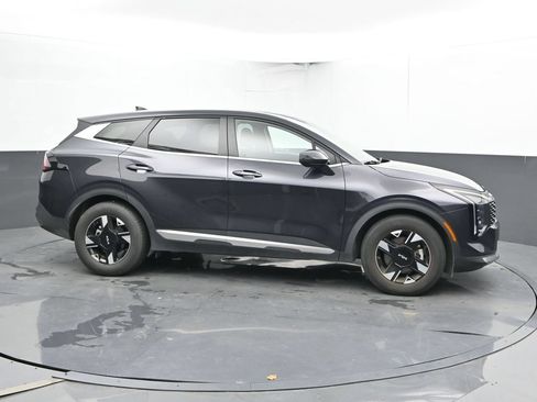 Used 2026 Kia Sportage LX FWD image 4