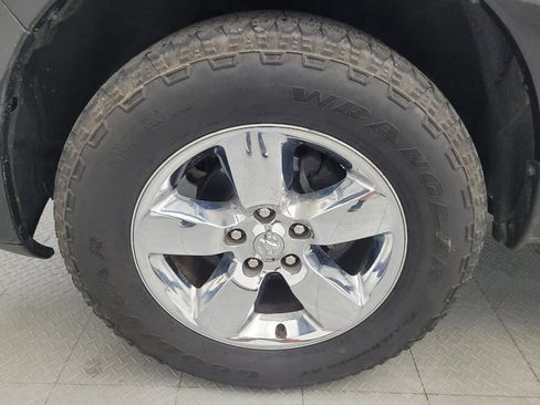 Used 2019 RAM 1500 Express w/ Express Value Package AWD/4WD image 31