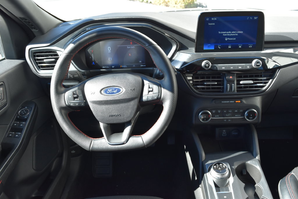 Used 2025 Ford Escape ST-Line FWD image 12